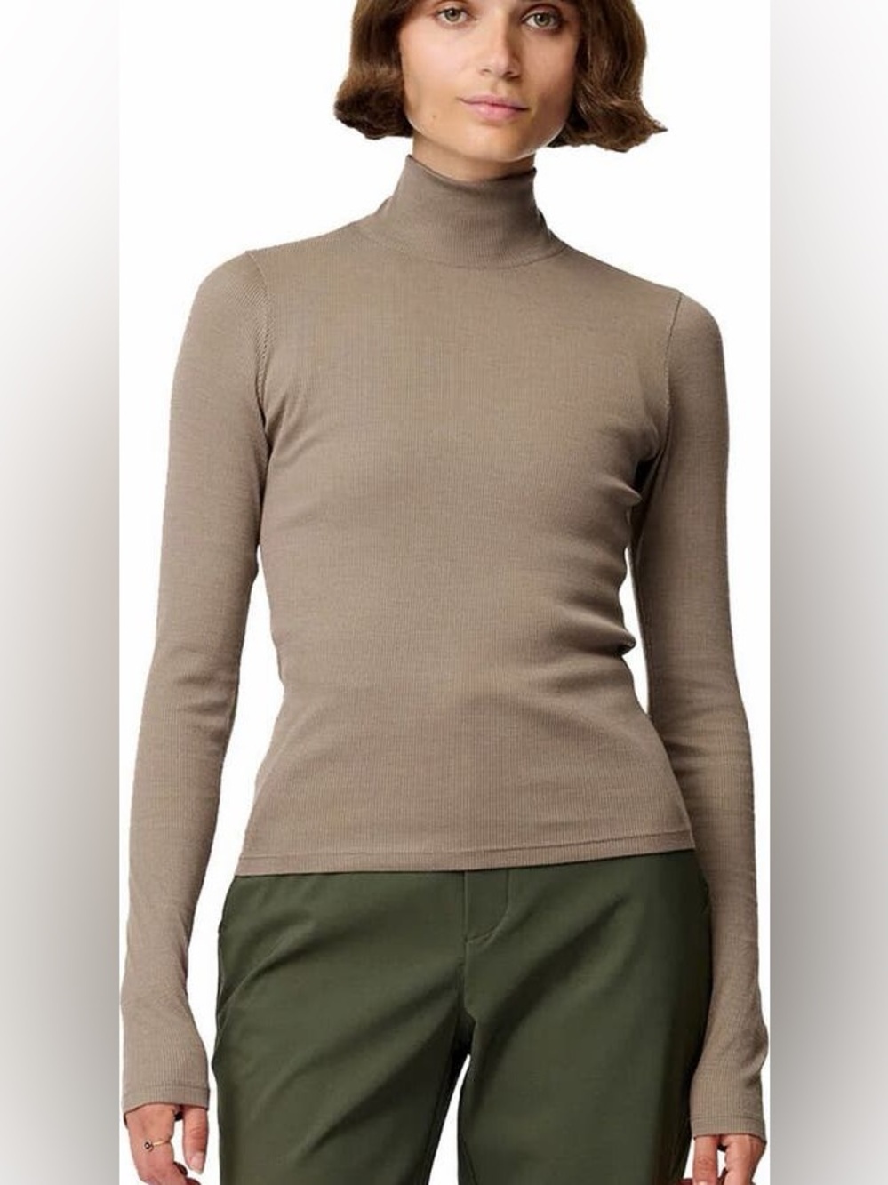 HIKERKIND women’s Ribbed Merino Turtleneck